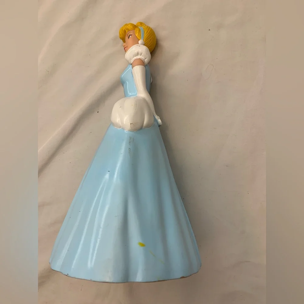 EUC Vintage Classic Disney Cinderella Princess 14